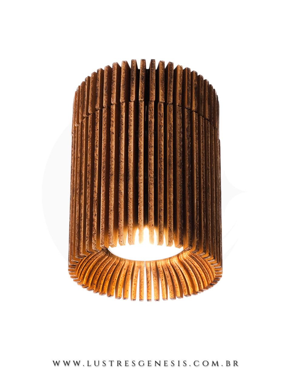 O Spot de Sobrepor Cacto LMC438 em madeira natural multilaminada destaca a decoracao com elegancia e sofisticação.